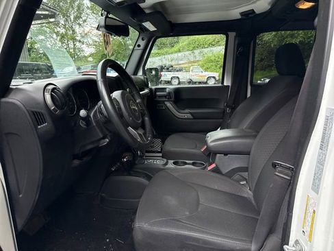 Used 2016 Jeep Wrangler Unlimited Sport w/ Quick Order Package 24S AWD/4WD image 14