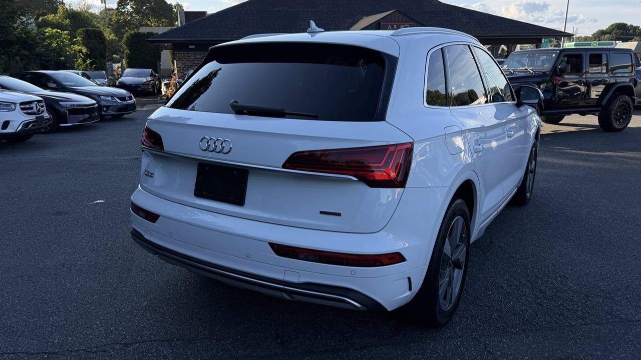 Used 2023 Audi Q5 2.0T Premium w/ Convenience Package AWD/4WD image 17