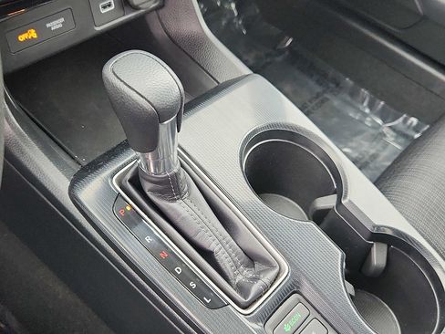 Used 2023 Honda Civic LX image 14