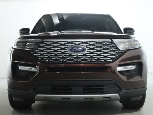 Used 2020 Ford Explorer Platinum w/ Premium Technology Package AWD/4WD image 5