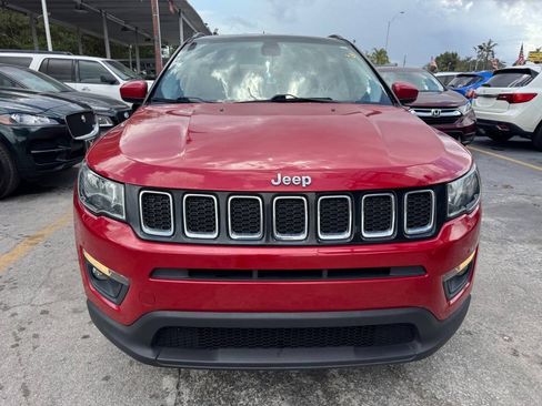 Used 2018 Jeep Compass Latitude FWD image 7