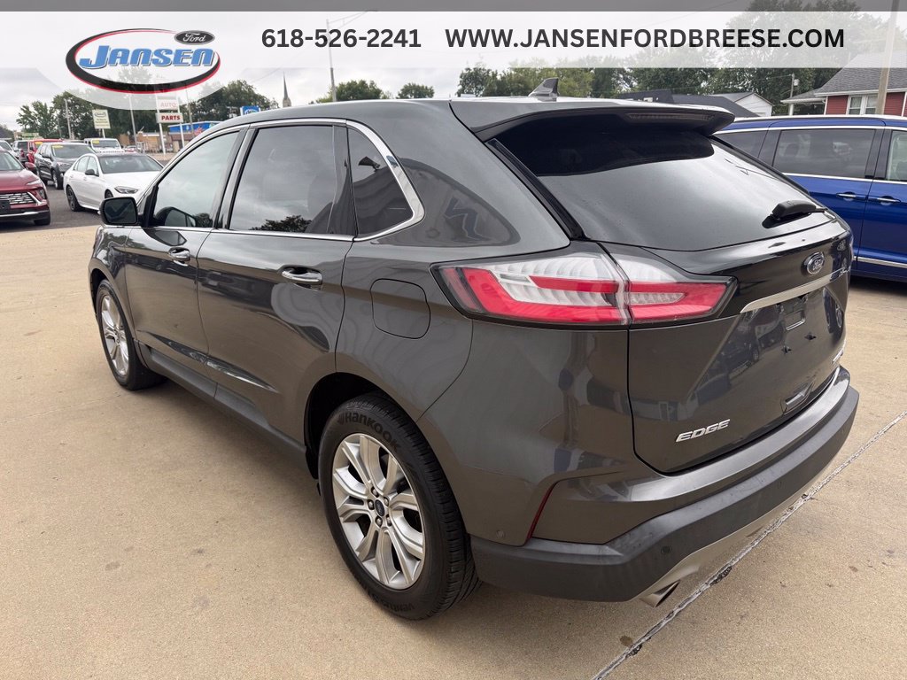 Used 2019 Ford Edge Titanium w/ Equipment Group 301A FWD image 4