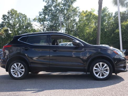 Used 2019 Nissan Rogue Sport SV AWD/4WD image 6