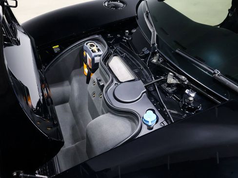 Used 2006 Ford GT RWD image 69