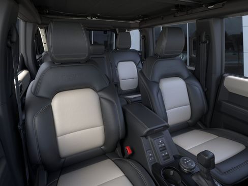 New 2026 Ford Bronco Outer Banks AWD/4WD image 33