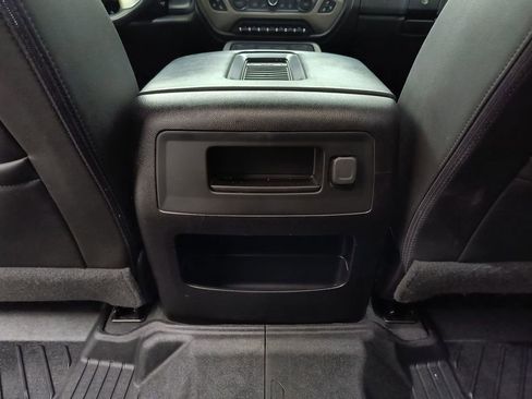 Used 2019 GMC Sierra 2500 Denali w/ Duramax Plus Package AWD/4WD image 21
