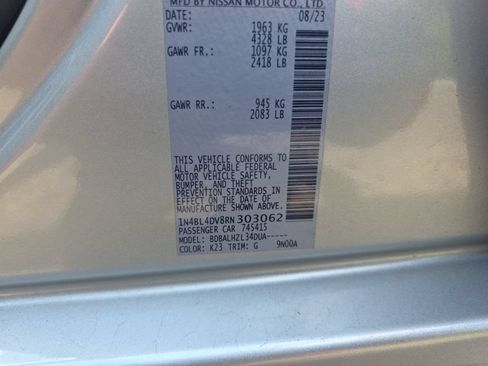 Used 2024 Nissan Altima 2.5 SV FWD image 33