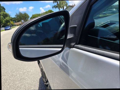 Used 2015 Toyota Corolla S FWD image 11