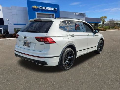 Used 2024 Volkswagen Tiguan SE R-Line AWD/4WD image 6