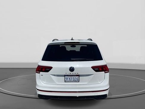 Used 2023 Volkswagen Tiguan SE R-Line image 5