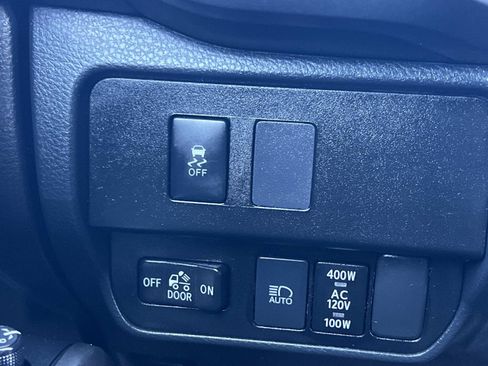 Used 2022 Toyota Tacoma TRD Off-Road w/ Technology Package image 19