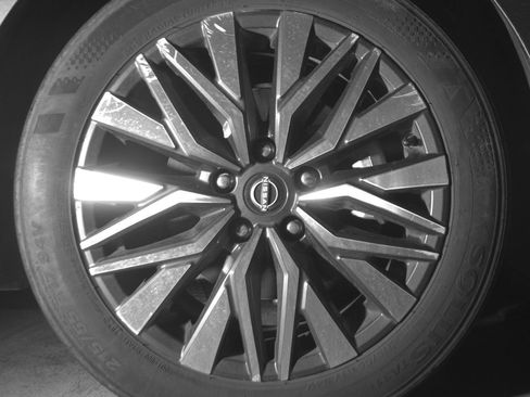 Used 2025 Nissan Altima 2.5 SV image 13