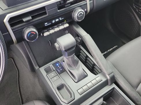 Used 2024 Toyota Tacoma SR RWD image 28