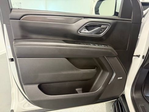 Used 2024 GMC Yukon AT4 w/ Technology Package image 14