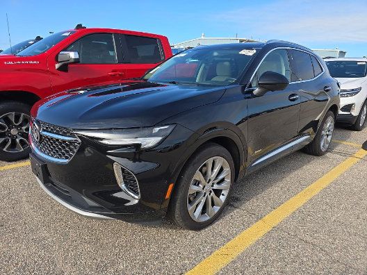 Used 2023 Buick Envision Avenir AWD/4WD image 1