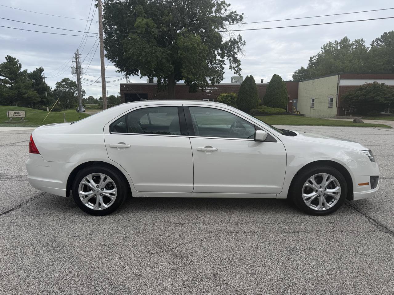 Used 2012 Ford Fusion SE FWD image 4