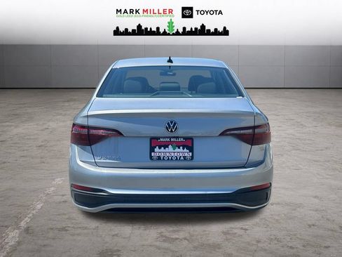 Used 2024 Volkswagen Jetta S FWD image 4