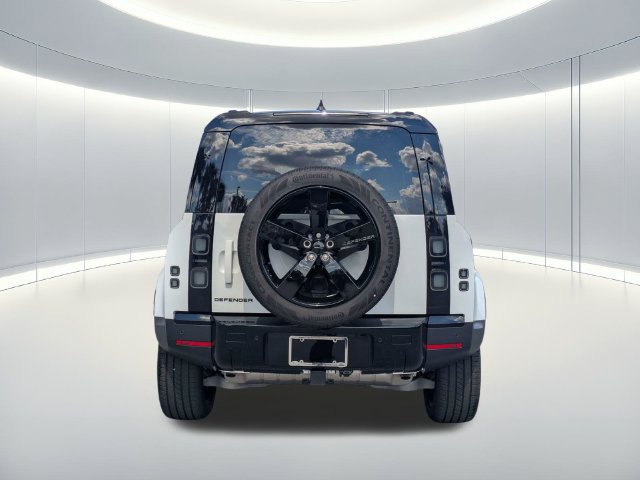 New 2026 Land Rover Defender 110 S AWD/4WD image 5