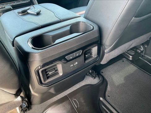 Used 2024 GMC Sierra 1500 AT4 AWD/4WD image 11