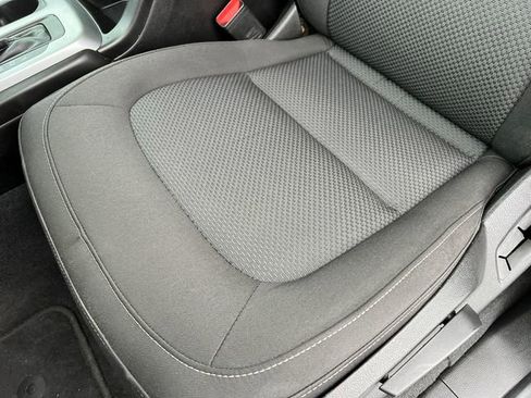 Used 2020 Chevrolet Colorado LT image 14