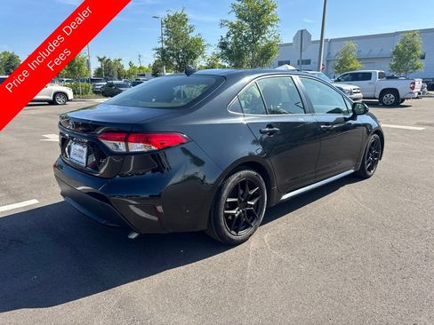 Used 2022 Toyota Corolla LE FWD image 4