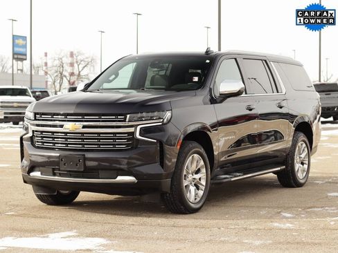 Used 2021 Chevrolet Suburban Premier image 3