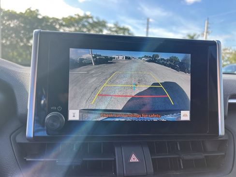 Used 2023 Toyota RAV4 XLE image 15