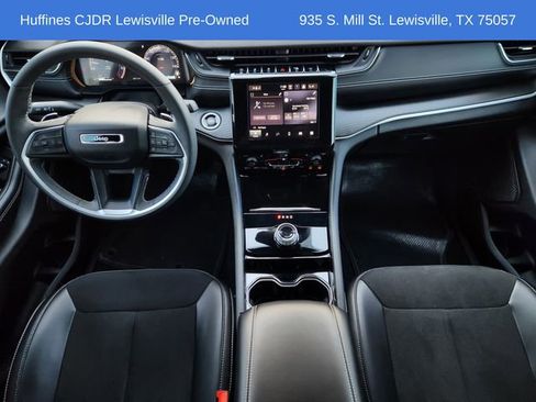 Used 2023 Jeep Grand Cherokee Altitude image 24
