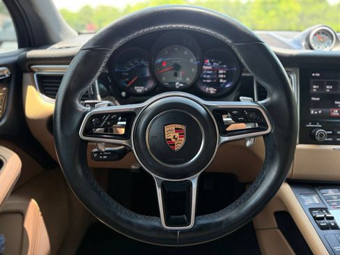 Used 2018 Porsche Macan S AWD/4WD image 25