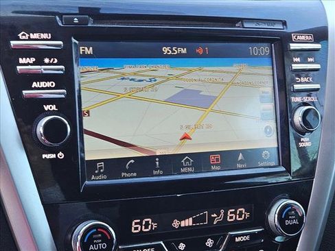 Used 2015 Nissan Murano SL w/ SL Technology Package image 11