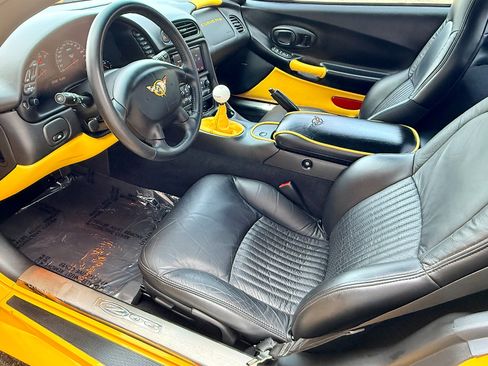 Used 2004 Chevrolet Corvette Z06 w/ Memory Package RWD image 22