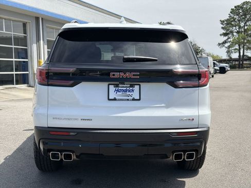 Used 2025 GMC Acadia AT4 AWD/4WD image 9