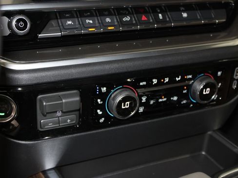 New 2026 Chevrolet Silverado 1500 High Country AWD/4WD image 43