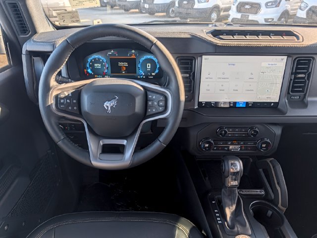 Used 2025 Ford Bronco Badlands AWD/4WD image 5