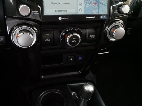 Certified 2024 Toyota 4Runner TRD Off-Road Premium w/ Off Road Premium Plus Package AWD/4WD image 23