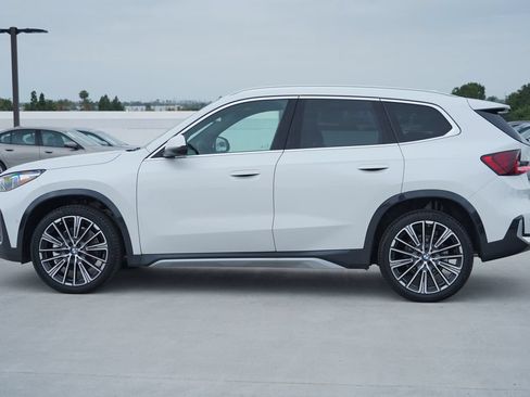 New 2026 BMW X1 xDrive28i w/ Technology Package AWD/4WD image 4