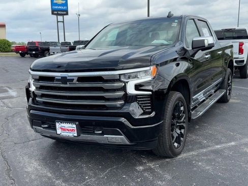 Used 2025 Chevrolet Silverado 1500 High Country w/ High Country Premium Package image 8