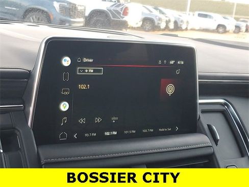 Used 2022 GMC Yukon SLT w/ SLT Luxury Package image 13