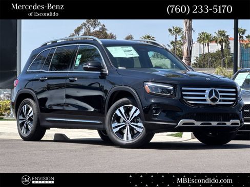 New 2025 Mercedes-Benz GLB 250 4MATIC image 1