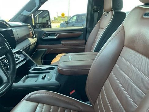 Used 2024 GMC Sierra 2500 Denali Ultimate w/ Max Trailering Package AWD/4WD image 8