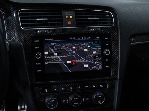 Used 2019 Volkswagen Golf R 4-Door image 59