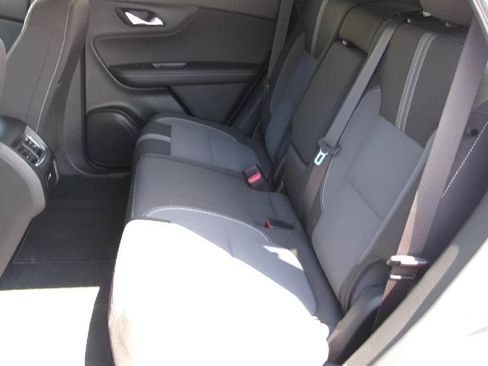 Used 2025 Chevrolet Blazer LT AWD/4WD image 10