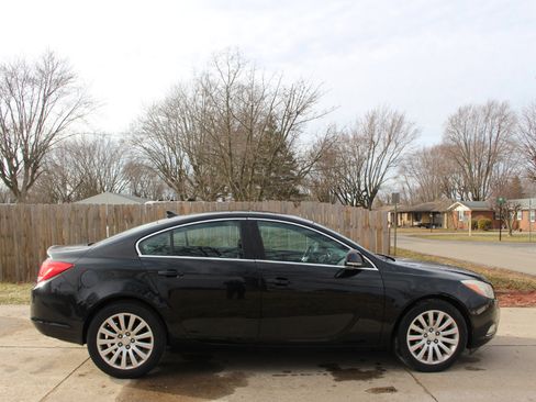 Used 2012 Buick Regal Leather image 11