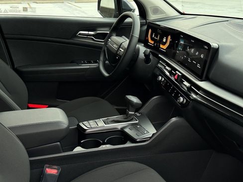 New 2026 Kia Sportage LX image 10