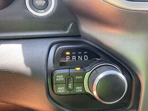 Used 2021 RAM 1500 Big Horn AWD/4WD image 30
