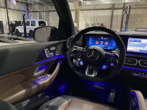 Used 2024 Mercedes-Benz GLS 63 AMG 4MATIC image 3