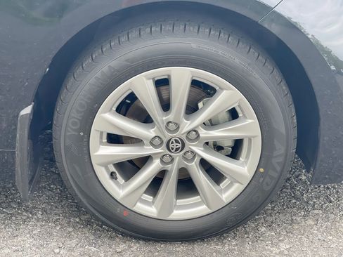 Used 2026 Toyota Corolla LE w/ LE Premium Package FWD image 16