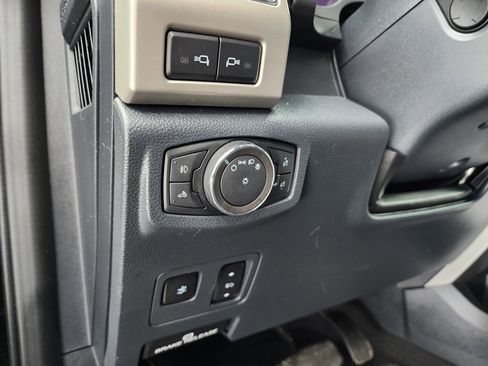 Used 2022 Ford F250 Lariat w/ Tremor Off-Road Package image 48