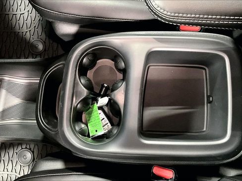 New 2026 Chrysler Pacifica Select image 21