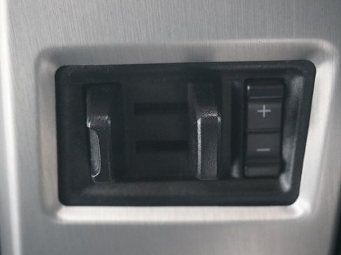 Used 2019 Ford F250 Platinum w/ Platinum Ultimate Package AWD/4WD image 33